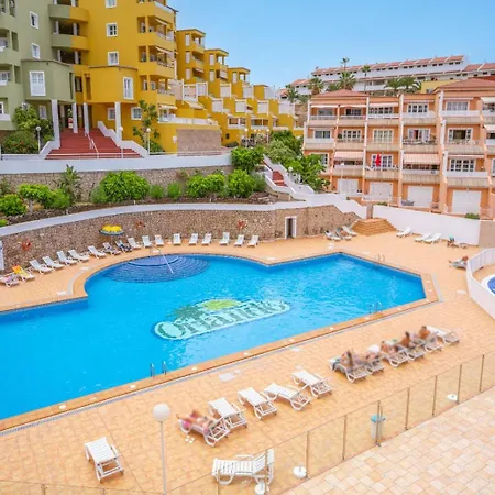 Orlando Complex 85 Sea View * 아데제