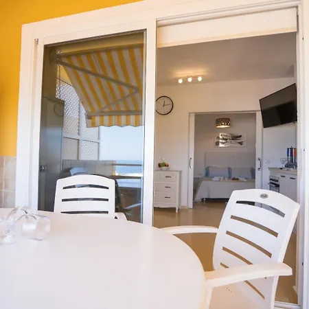 Апартаменти Orlando Complex 85 Sea View *