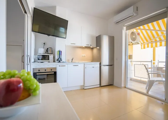 Апартаменти Orlando Complex 85 Sea View Адехе