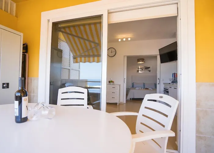 Апартаменти Orlando Complex 85 Sea View *